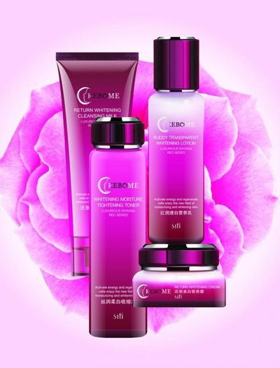 分别对应鲜甜莓果、草莓奶油、香草蛋糕三种风味