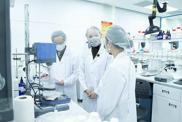 以创新制造技术与智能生产模式为双轮驱动