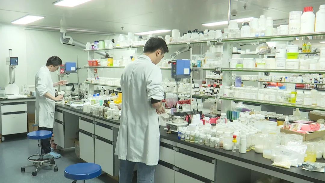 这款防晒霜还具备美白效果