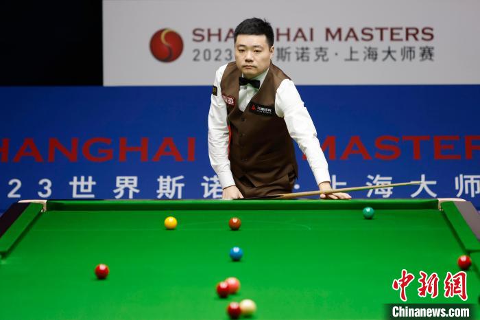 2023世界斯诺克·上海大师赛开杆:中国德比上演