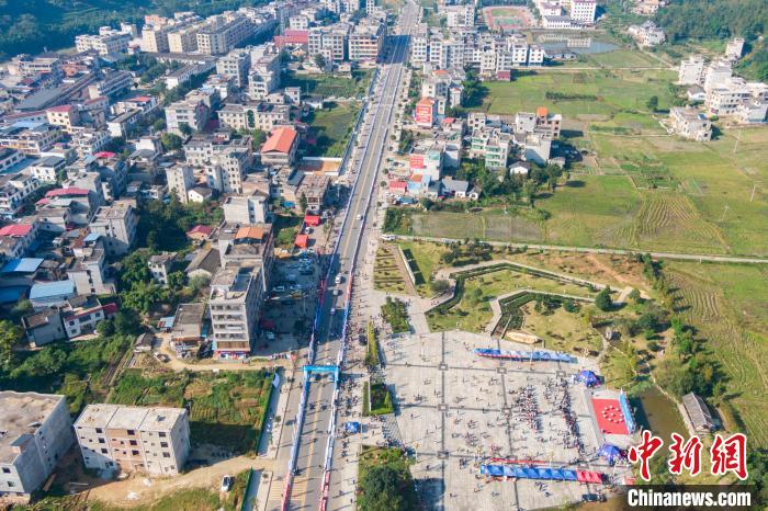 2020环鄱阳湖精英赛第二站遂川开赛 范伟范伟夺冠