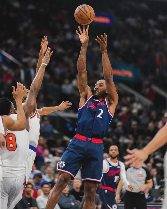 快船五成胜率锁定季后赛席位 伦纳德29+8助攻引领