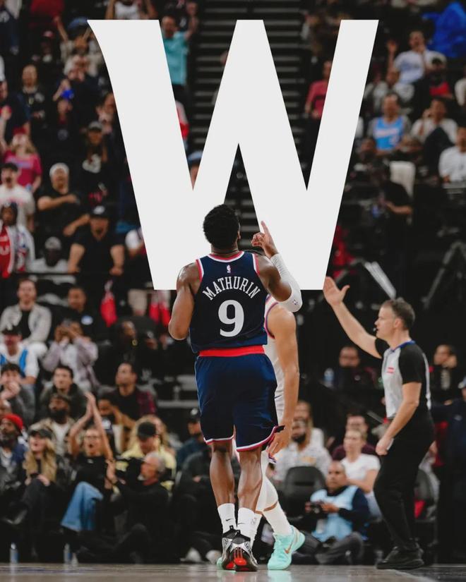 快船五成胜率锁定季后赛席位 伦纳德29+8助攻引领