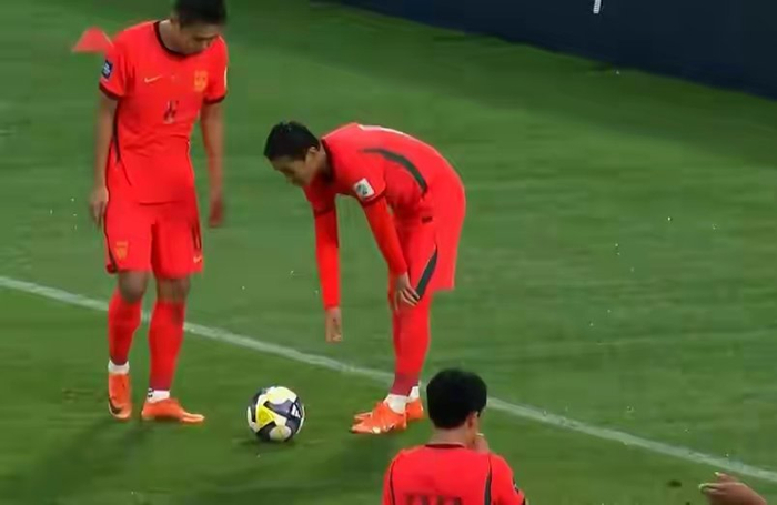 国足新进攻组合闪耀热身赛 张玉宁韦世豪联手建