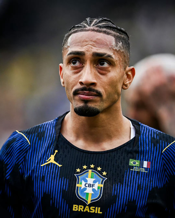 拉菲尼亚友谊赛重伤巴萨怒斥国际足联赛程安排