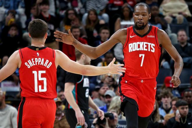 火箭队谢泼德爆发砍27分 首发调整成关键